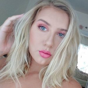 Meet your Posher, Cassie